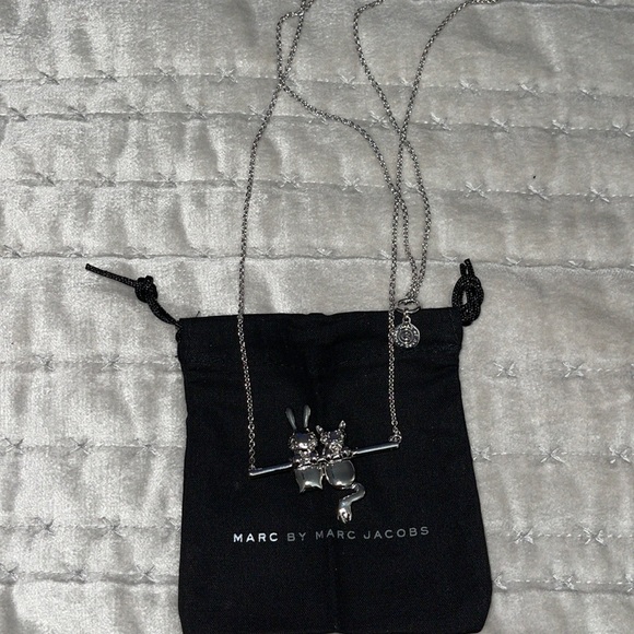 NWT Marc by Marc Jacobs silver necklace rabbit 15” long beautiful for a gift - Picture 1 of 8